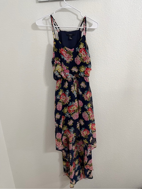 Forever 21 Dresses & Skirts - Forever 21 Navy Floral High-Low Dress with Pink and Green Blooms